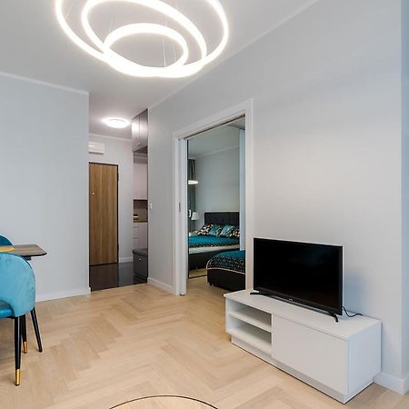 Wola Luxe Apartment Varsavia Esterno foto