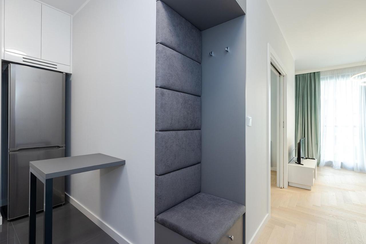 Wola Luxe Apartment Varsavia Esterno foto